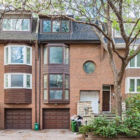 Beautiful Property In Downtown Core Close To Subway Station! Toronto Luaran gambar