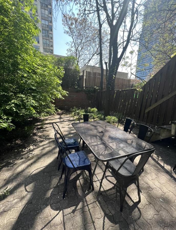 Beautiful Property In Downtown Core Close To Subway Station! Toronto Luaran gambar
